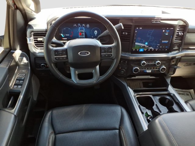 Used 2025 Ford F350 Lariat AWD/4WD image 5