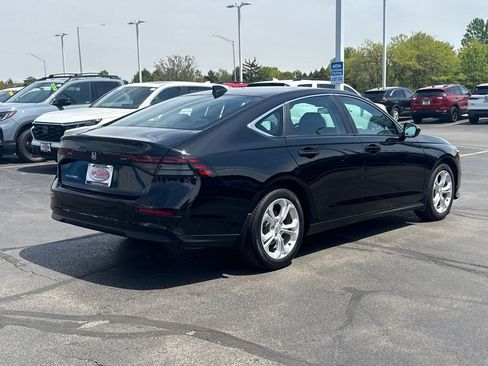Used 2025 Honda Accord LX image 11
