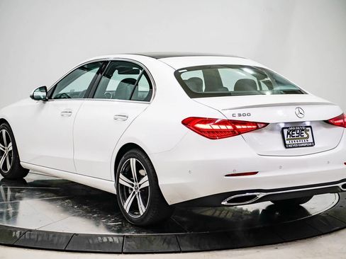 Used 2025 Mercedes-Benz C 300 Sedan image 2