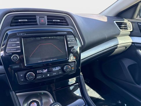Used 2016 Nissan Maxima 3.5 SV image 21