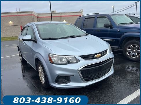Used 2017 Chevrolet Sonic LT image 1