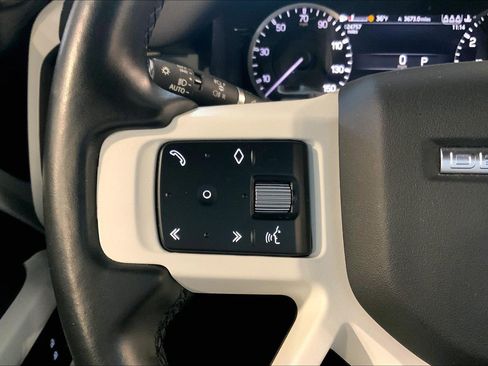 Used 2023 Land Rover Defender 110 S image 23