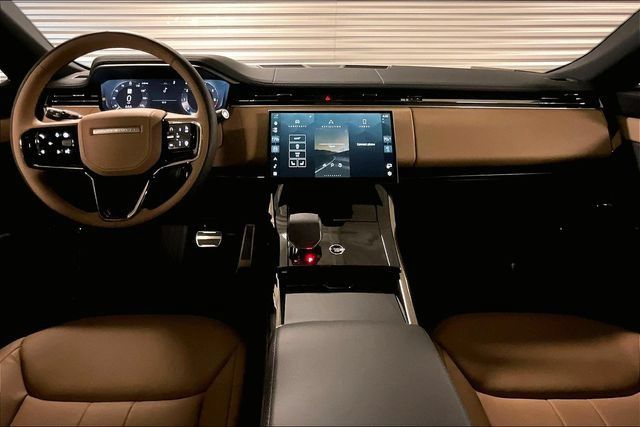 New 2026 Land Rover Range Rover Sport Dynamic SE AWD/4WD image 6