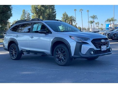 Used 2025 Subaru Outback Onyx Edition image 8