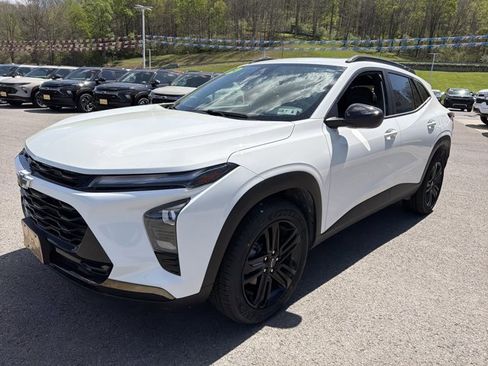 Used 2024 Chevrolet Trax ACTIV w/ Sunroof Package image 10