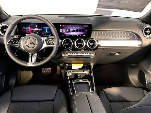 New 2026 Mercedes-Benz GLB 250 4MATIC image 7