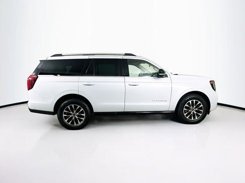 Used 2025 Ford Expedition Platinum AWD/4WD image 10