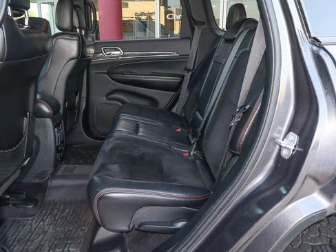 Used 2017 Jeep Grand Cherokee Trailhawk image 8