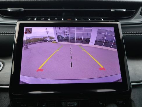 Used 2025 Jeep Grand Cherokee L Limited w/ Black Appearance Package image 17