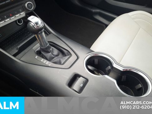 Used 2024 Ford Mustang Premium image 10