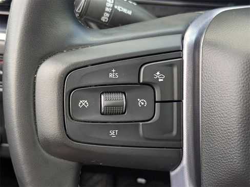 Used 2023 GMC Yukon SLT image 24