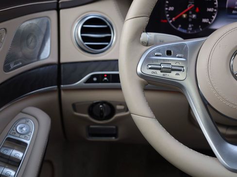 Used 2018 Mercedes-Benz S 560 Sedan image 37