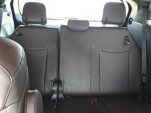Used 2023 Toyota Sienna Platinum FWD image 31