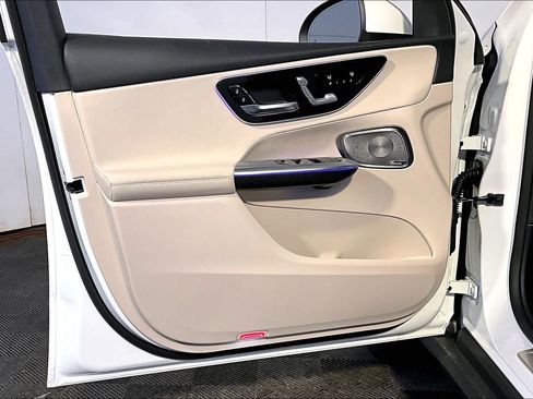 New 2026 Mercedes-Benz GLC 300 4MATIC image 11