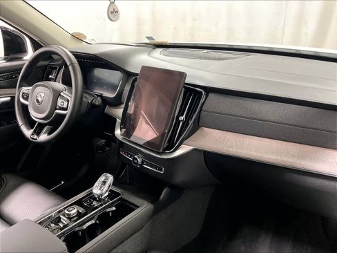 Used 2026 Volvo XC90 B6 Ultra w/ Protection Package Premier image 14