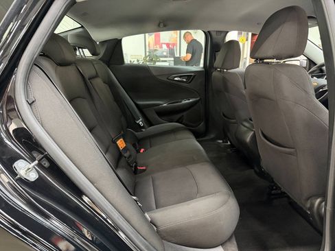 Used 2018 Chevrolet Malibu LS FWD image 15