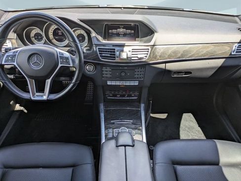 Used 2016 Mercedes-Benz E 350 4MATIC Sedan image 16