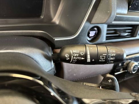 Used 2023 Honda Pilot Elite image 24