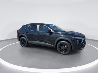 Used 2025 Chevrolet Trax LT w/ LT Convenience Package video 2