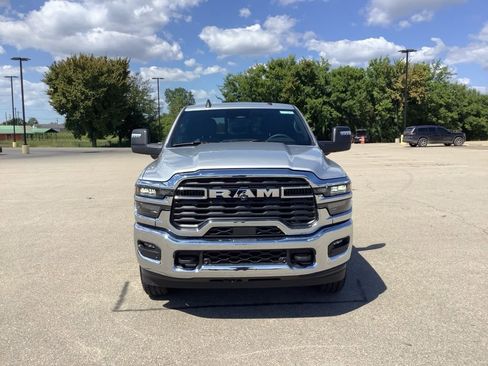 New 2026 RAM 2500 Big Horn AWD/4WD image 2