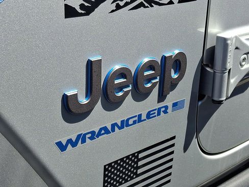Used 2023 Jeep Wrangler Unlimited Rubicon 4xe w/ Steel Bumper Group AWD/4WD image 36