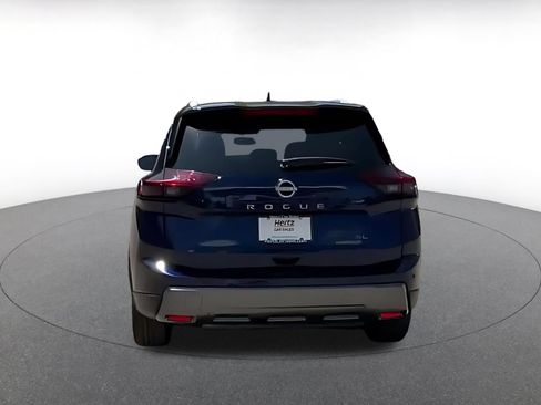 Used 2026 Nissan Rogue SL FWD image 10
