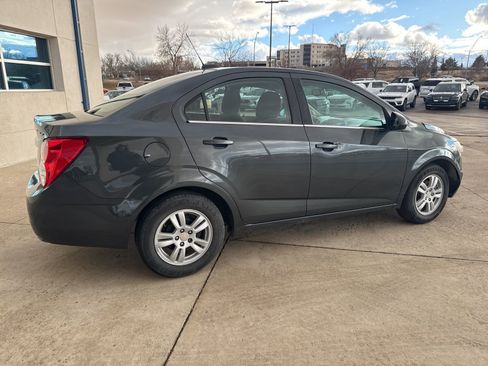 Used 2016 Chevrolet Sonic LT image 4