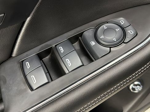 Used 2023 Buick Envision Essence w/ Sport Touring Package AWD/4WD image 20