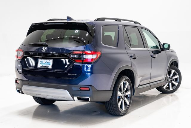 Used 2025 Honda Pilot Touring image 36