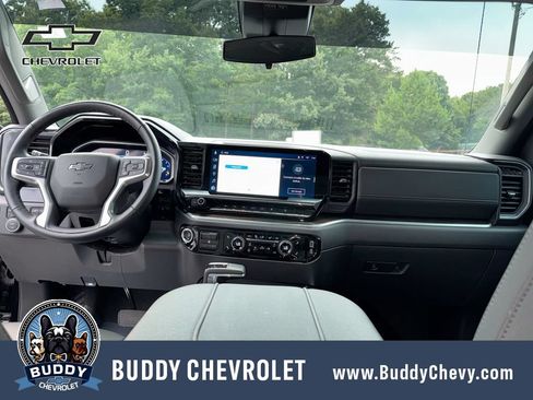 Used 2026 Chevrolet Silverado 1500 LT Trail Boss w/ LT Trail Boss Premium Package AWD/4WD image 31