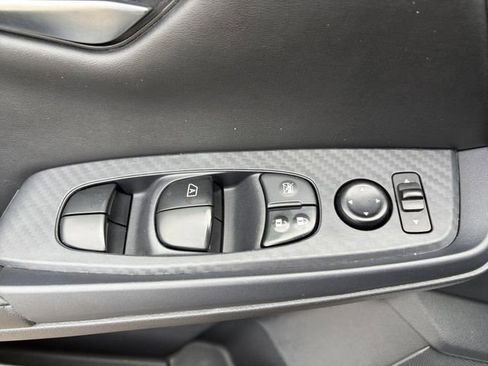 Used 2022 Nissan Sentra SV image 4