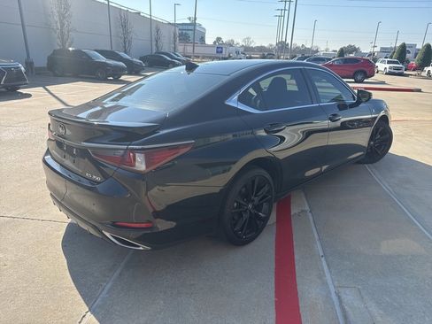 Used 2023 Lexus ES 350 F Sport image 3