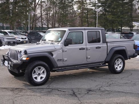 Used 2020 Jeep Gladiator Sport w/ Quick Order Package 24S image 5