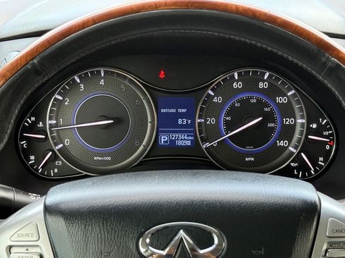 Used 2017 INFINITI QX80 2WD w/ Deluxe Technology Package image 23