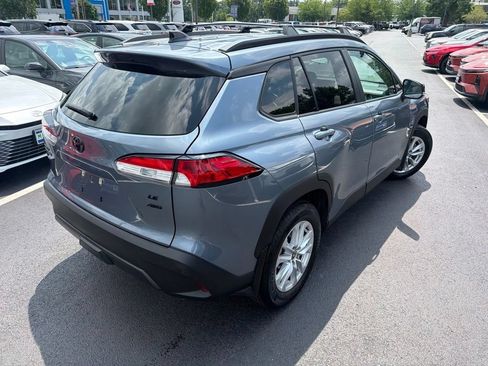Used 2025 Toyota Corolla Cross LE w/ Moonroof Package AWD/4WD image 6