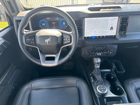 Used 2025 Ford Bronco Big Bend w/ Black Diamond Package AWD/4WD image 11