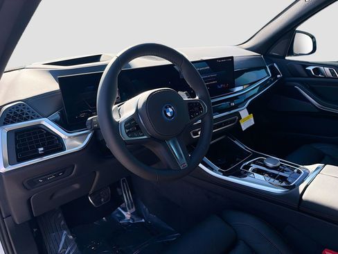 New 2026 BMW X5 xDrive50e w/ M Sport Package image 27