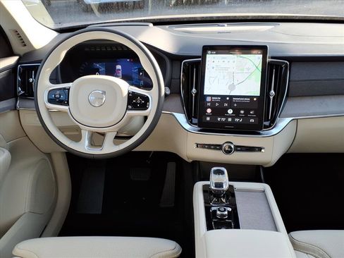 New 2026 Volvo XC90 T8 Ultra w/ Protection Package Premier AWD/4WD image 12