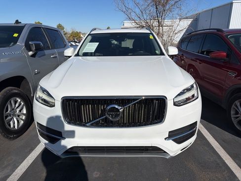 Used 2018 Volvo XC90 T5 Momentum w/ Convenience Package image 2