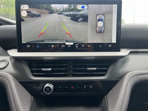 New 2026 Ford Explorer Platinum RWD image 5