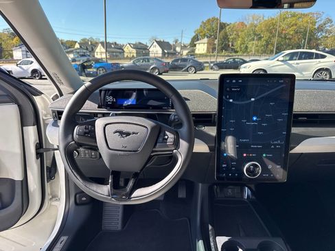 Used 2023 Ford Mustang Mach-E Premium image 20