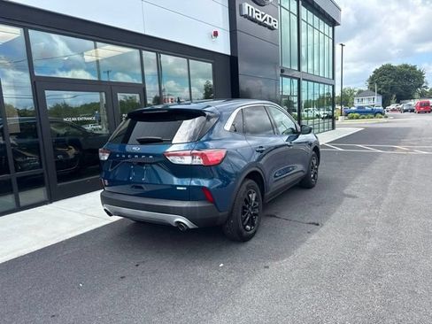 Used 2020 Ford Escape SE AWD/4WD image 3