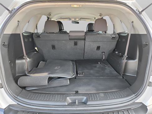 Used 2013 Kia Sorento LX w/ Convenience Pkg image 29