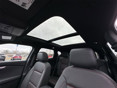 Used 2023 Chevrolet Blazer RS w/ Driver Confidence II Package image 21