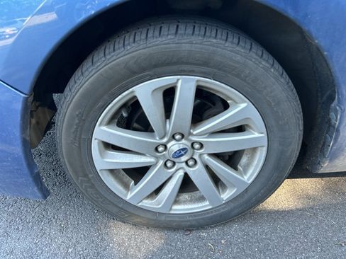 Used 2016 Subaru Impreza 2.0i Premium image 11