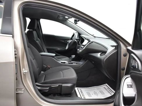 Used 2024 Chevrolet Malibu LT image 16