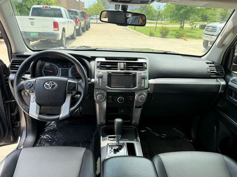Used 2015 Toyota 4Runner SR5 Premium RWD image 13