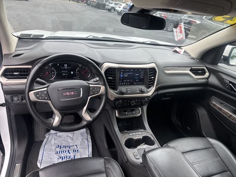 Used 2023 GMC Acadia Denali AWD/4WD image 15