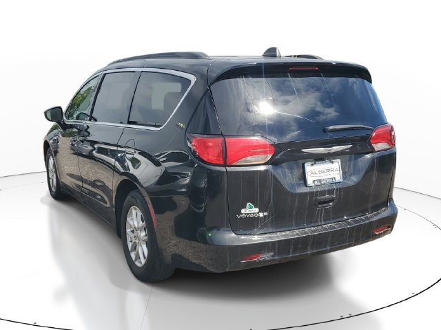 Used 2021 Chrysler Voyager Lxi FWD image 3