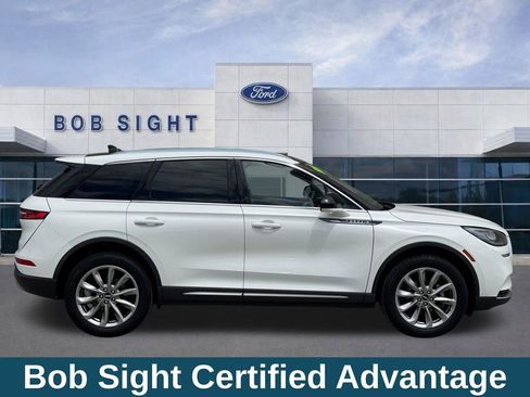 Used 2022 Lincoln Corsair AWD w/ Premium Package image 4